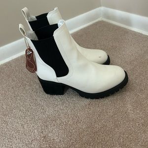 Mia White chunky boots